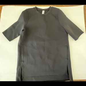 Ivivva shirt. TS14-2